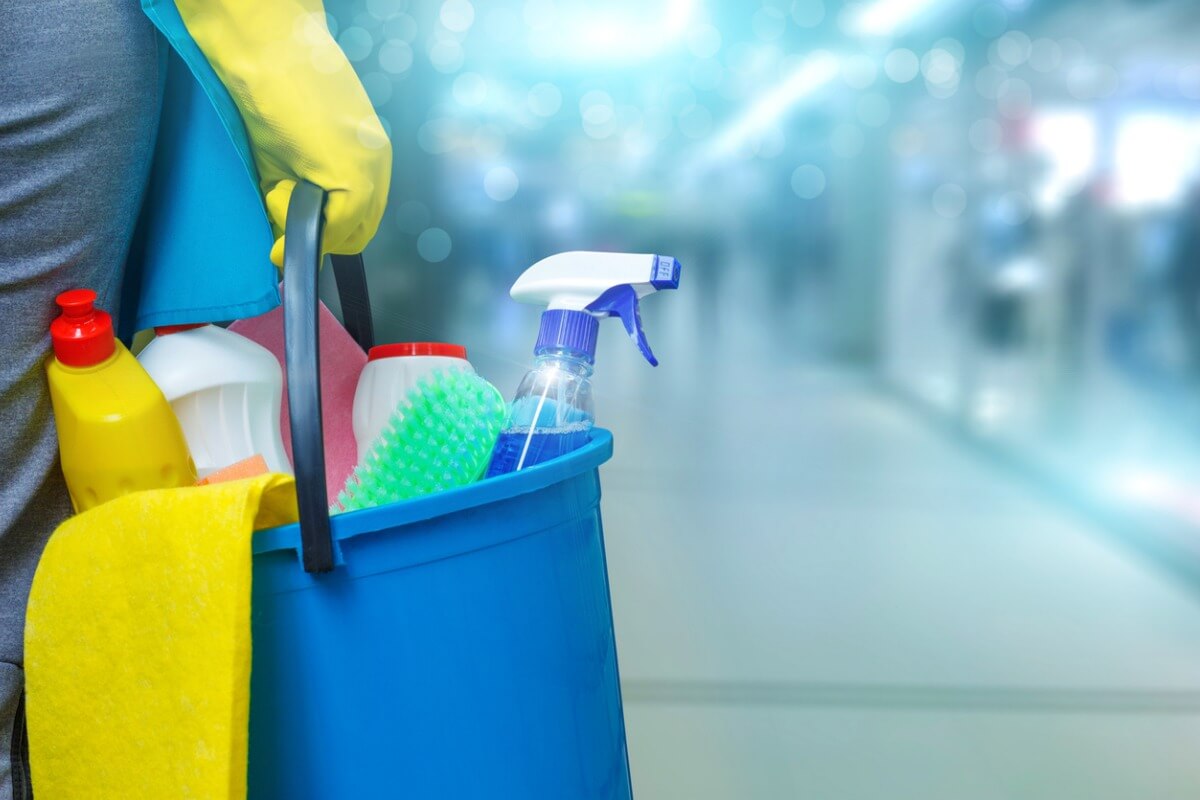 How to Choose the Best Cleaning Equipment Supplier for Your Business in UAE offthebeatentracks.org